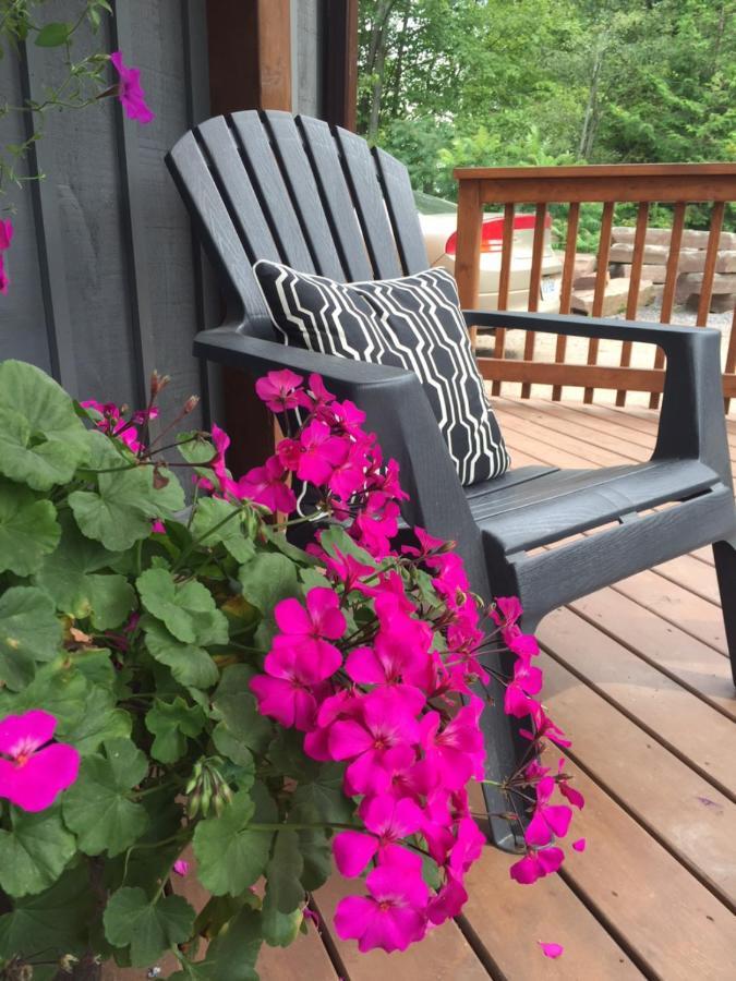 Somerset Lakeside Resort Bancroft Exterior photo